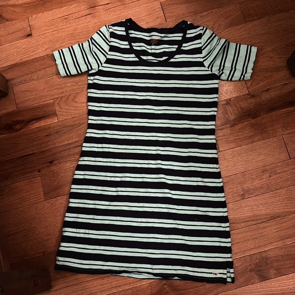 Vineyard vines, teal, and blue t-shirt dress-Medium
